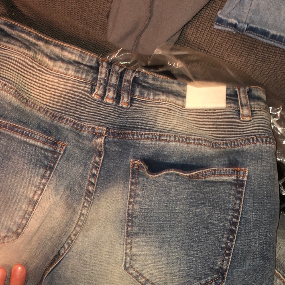 Jeans - Picture 3 of 4